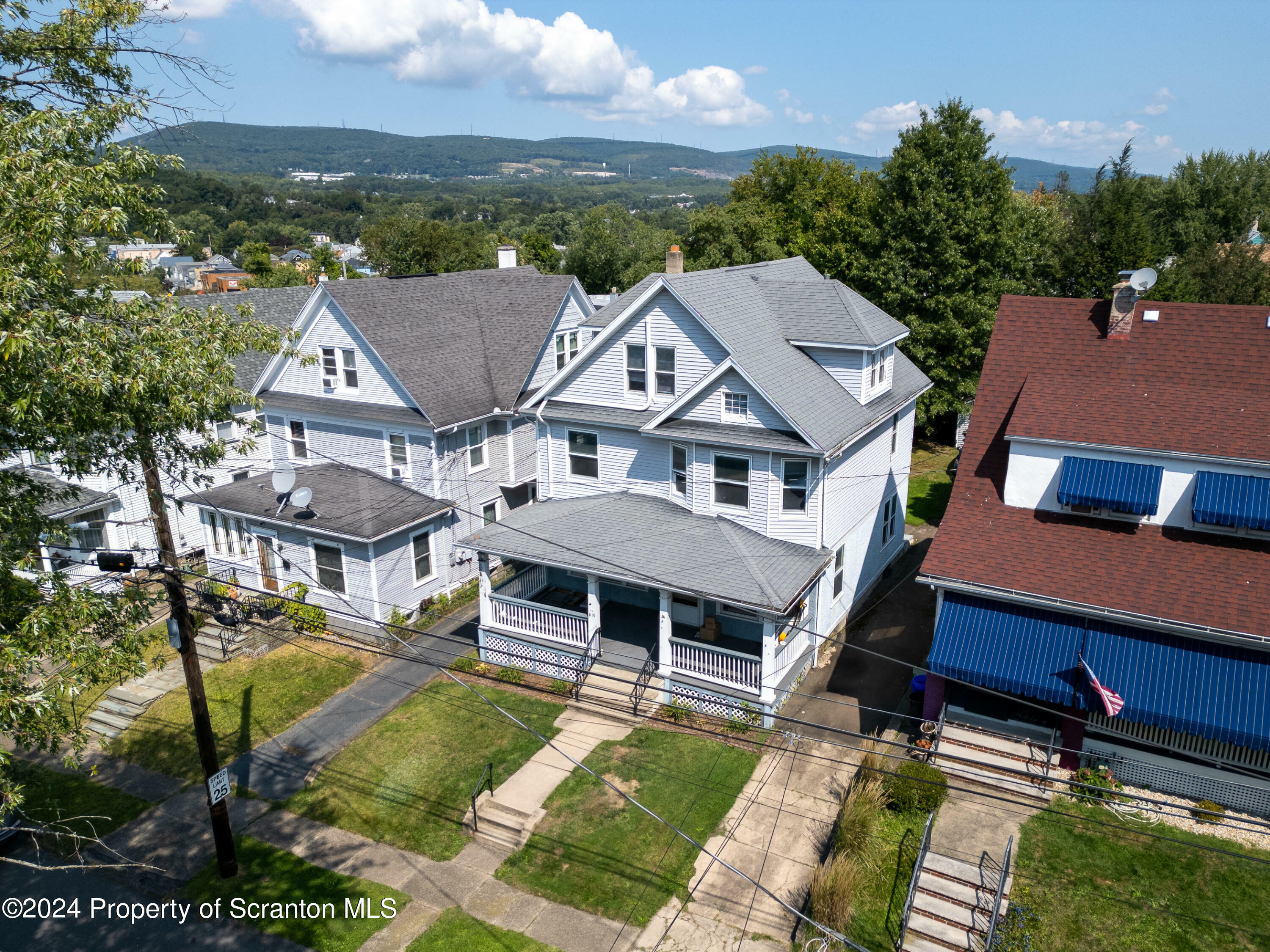 Property Photo:  819 Richmont Street  PA 18509 