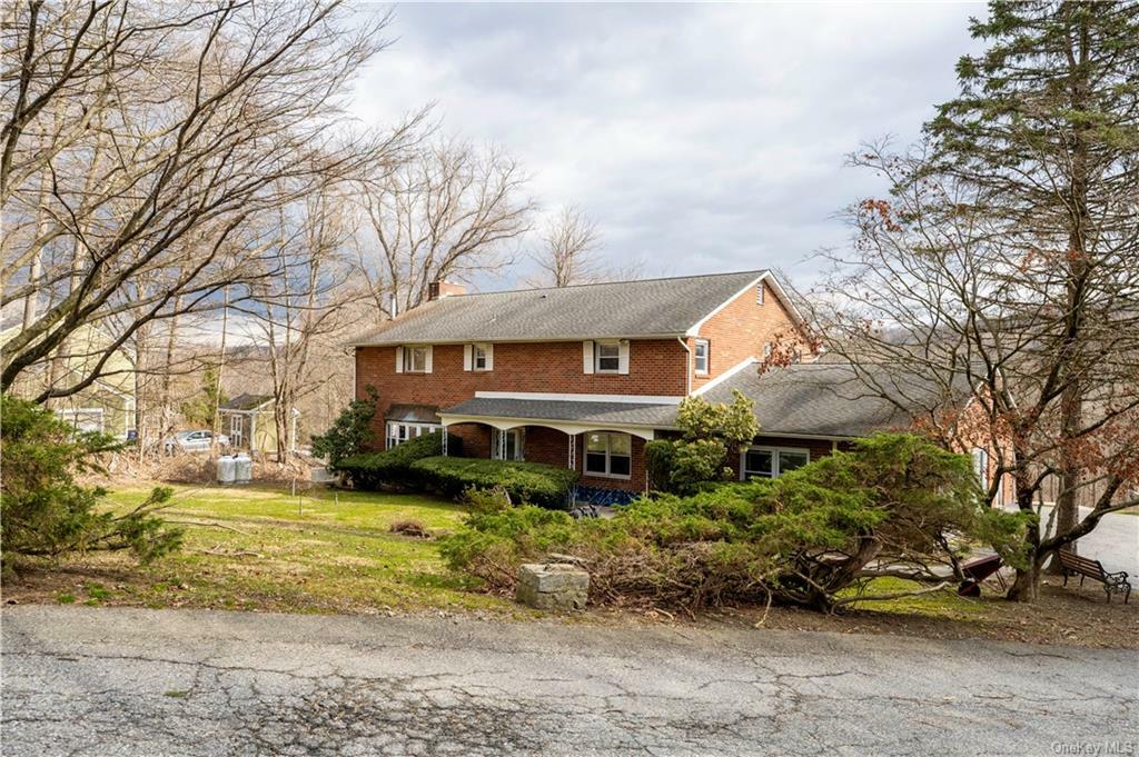 Property Photo:  186 Mahopac Avenue  NY 10598 