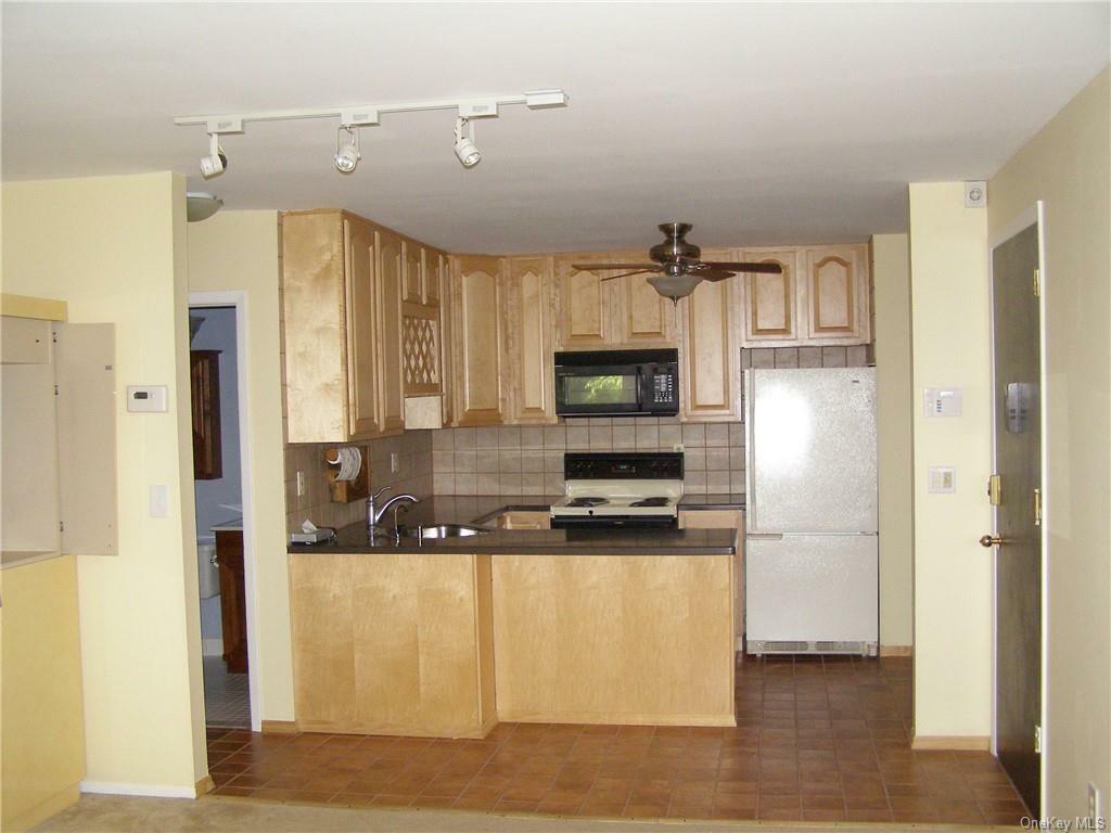 Property Photo:  51 Sierra Vista Lane  NY 10989 