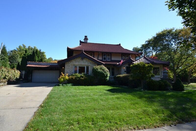 Property Photo: 6194 Washington Cir WI 53213