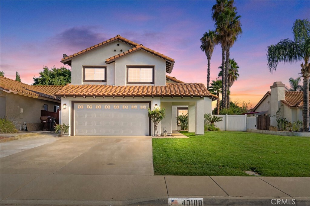 Property Photo:  40108 Avenida Venida  CA 92562 