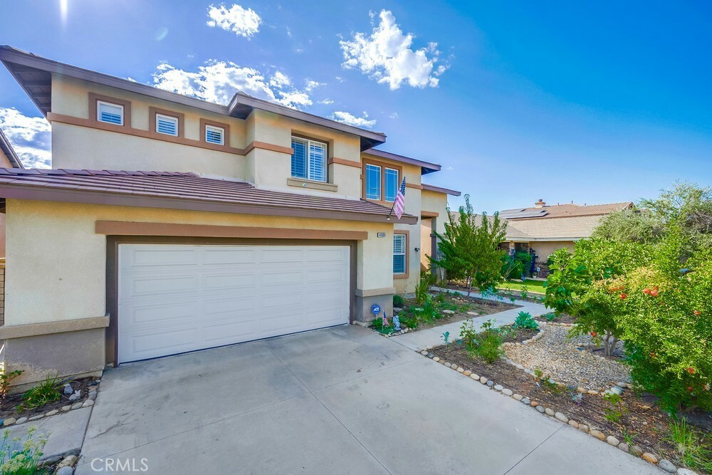 Property Photo:  41060 Oak Creek Road  CA 92562 