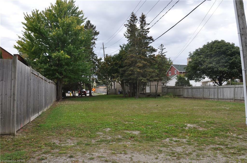 Property Photo:  50 Goderich Street E  ON N0K 1W0 