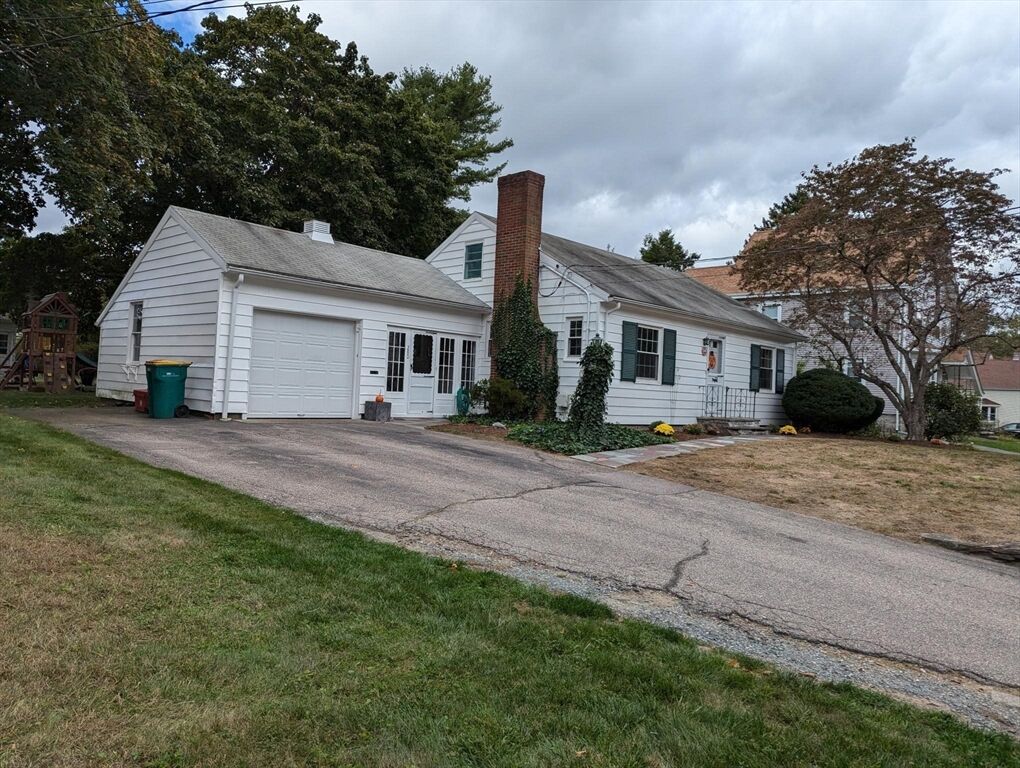 Property Photo:  280 Central St  MA 02048 