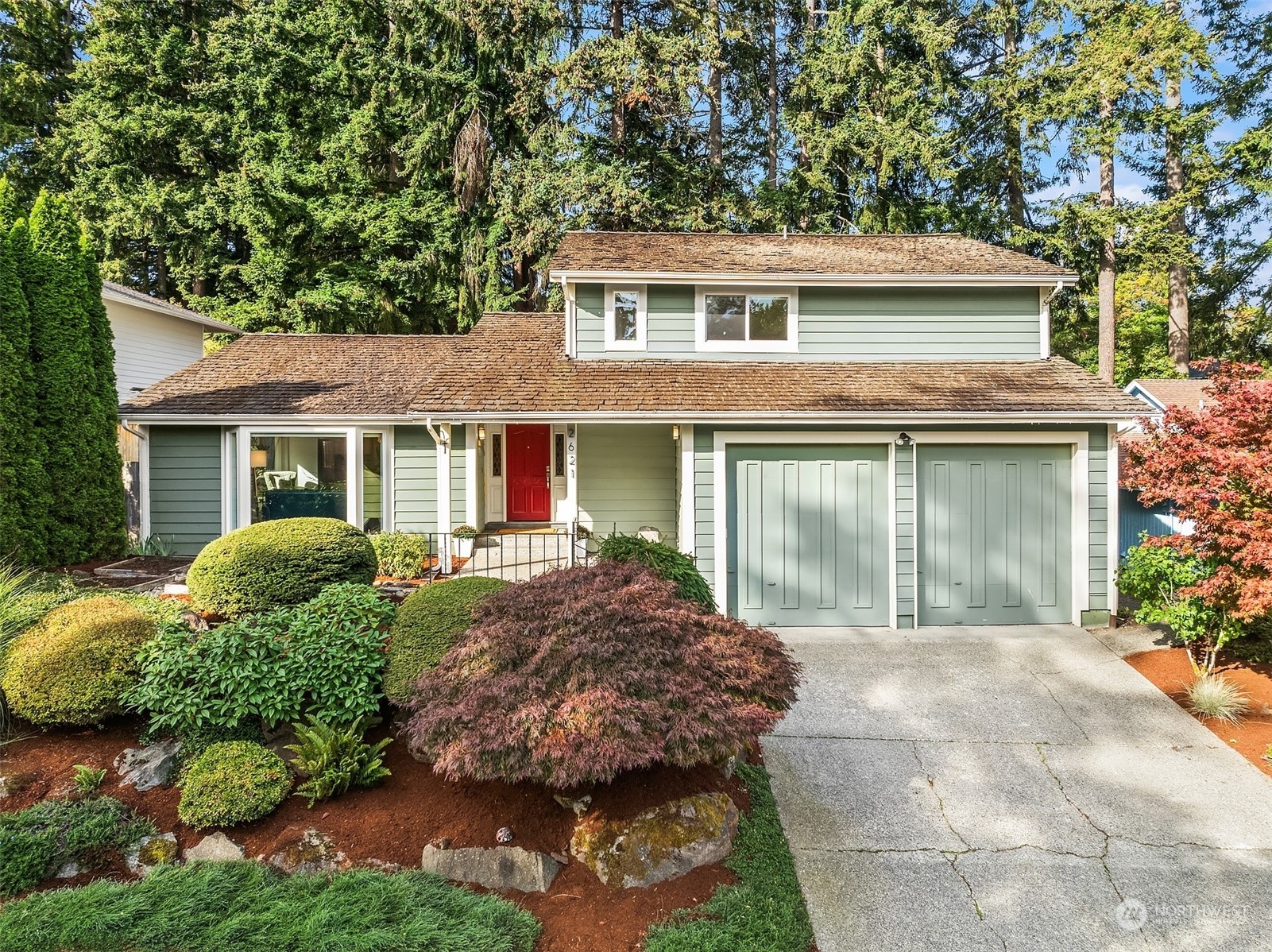 Property Photo:  2621 168th Avenue NE  WA 98008 