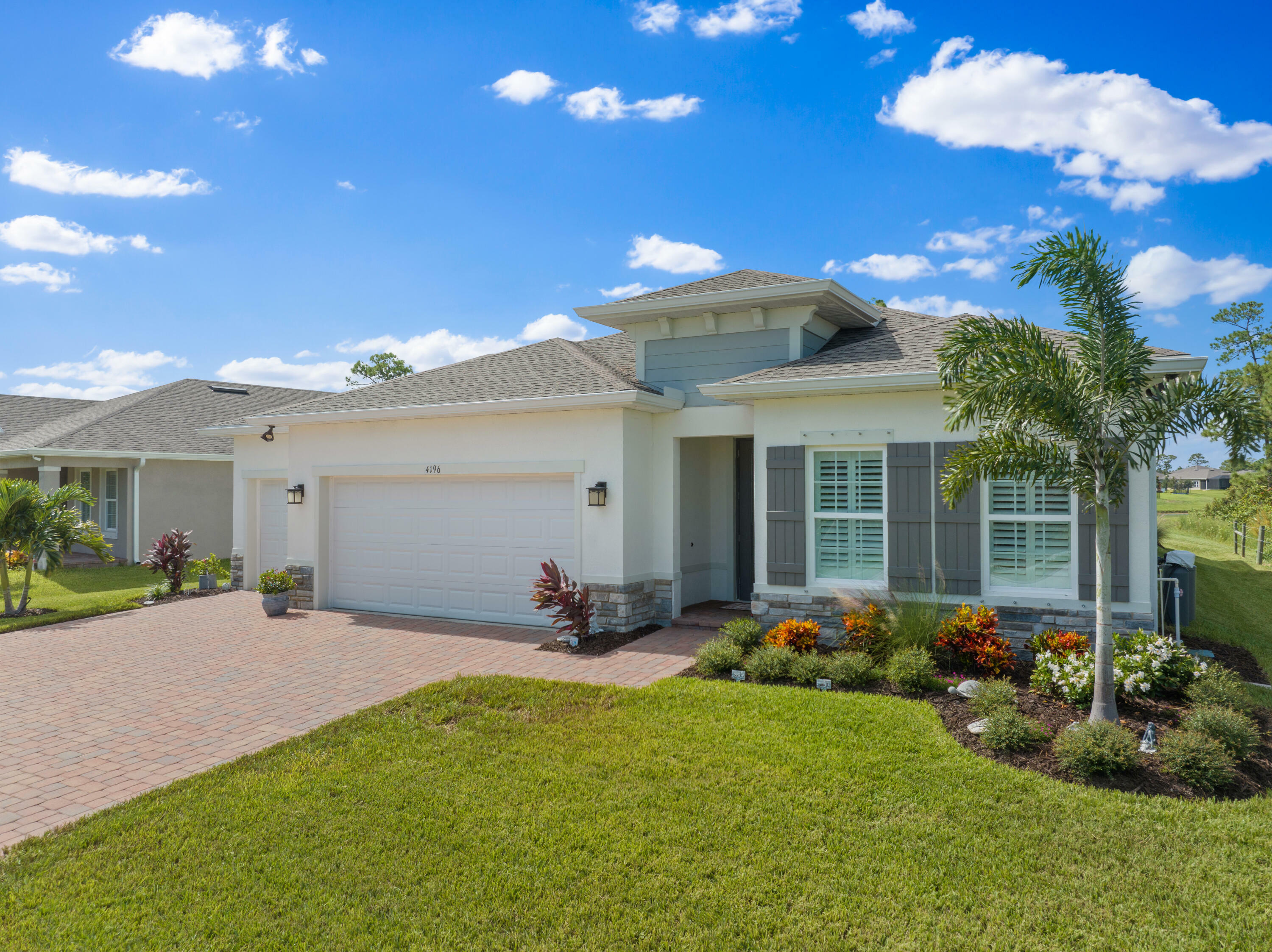 Property Photo:  4196 Keeson Circle  FL 32967 