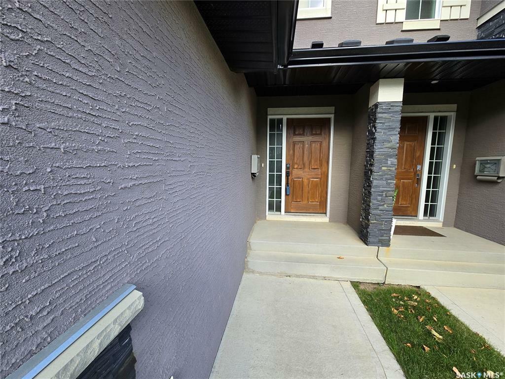 Property Photo:  1303 Paton Crescent 406  SK S7W 0P6 