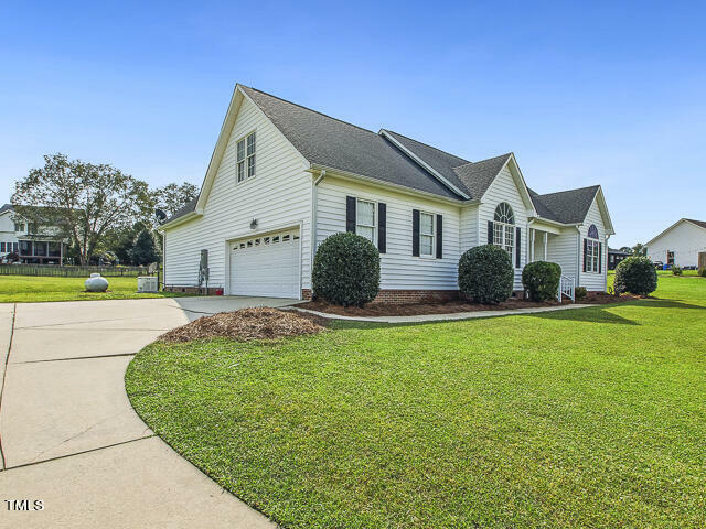 Property Photo:  30 Turnberry Court  NC 27526 