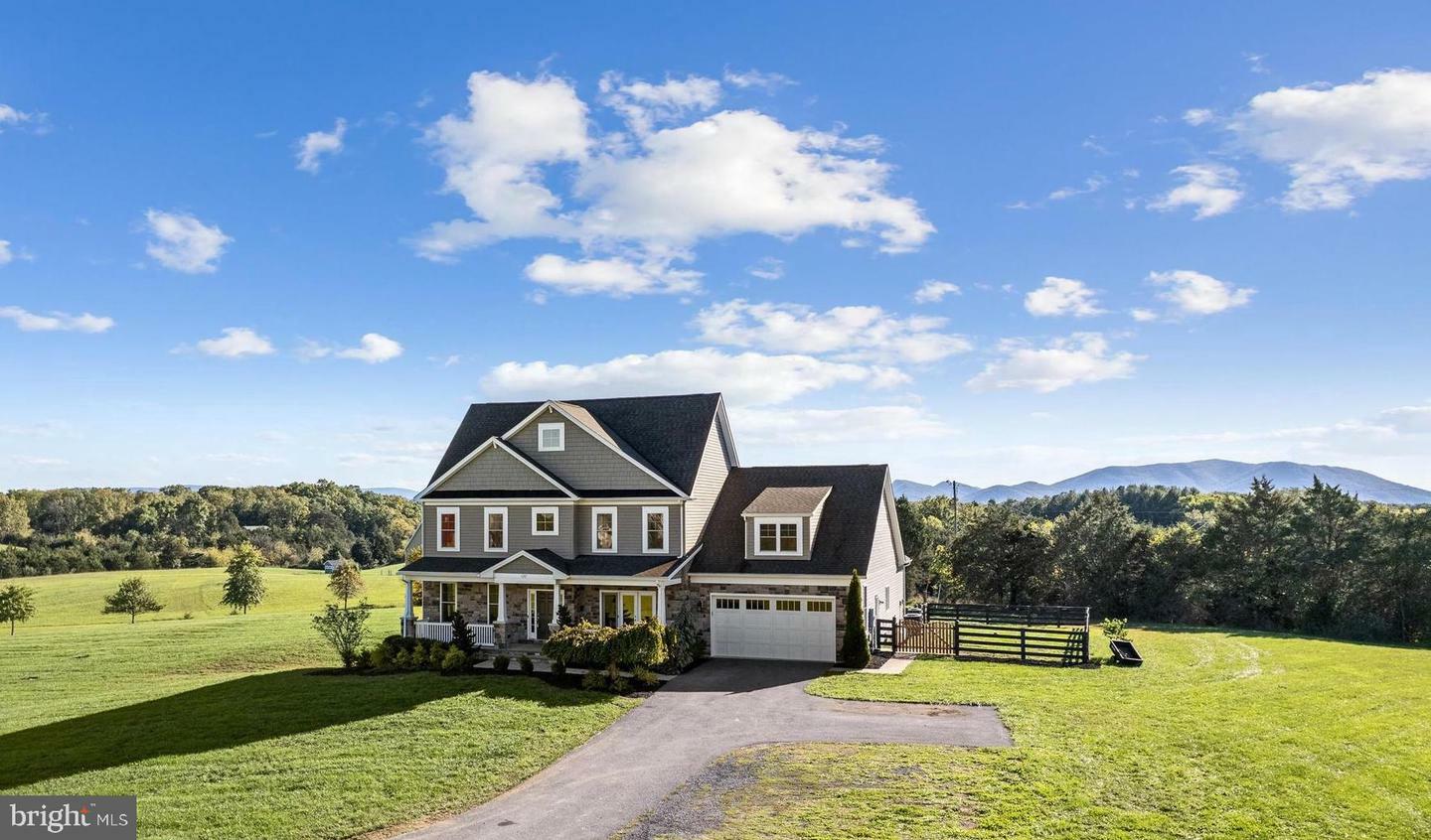 Property Photo: 122 Quincey Mill Court VA 22645
