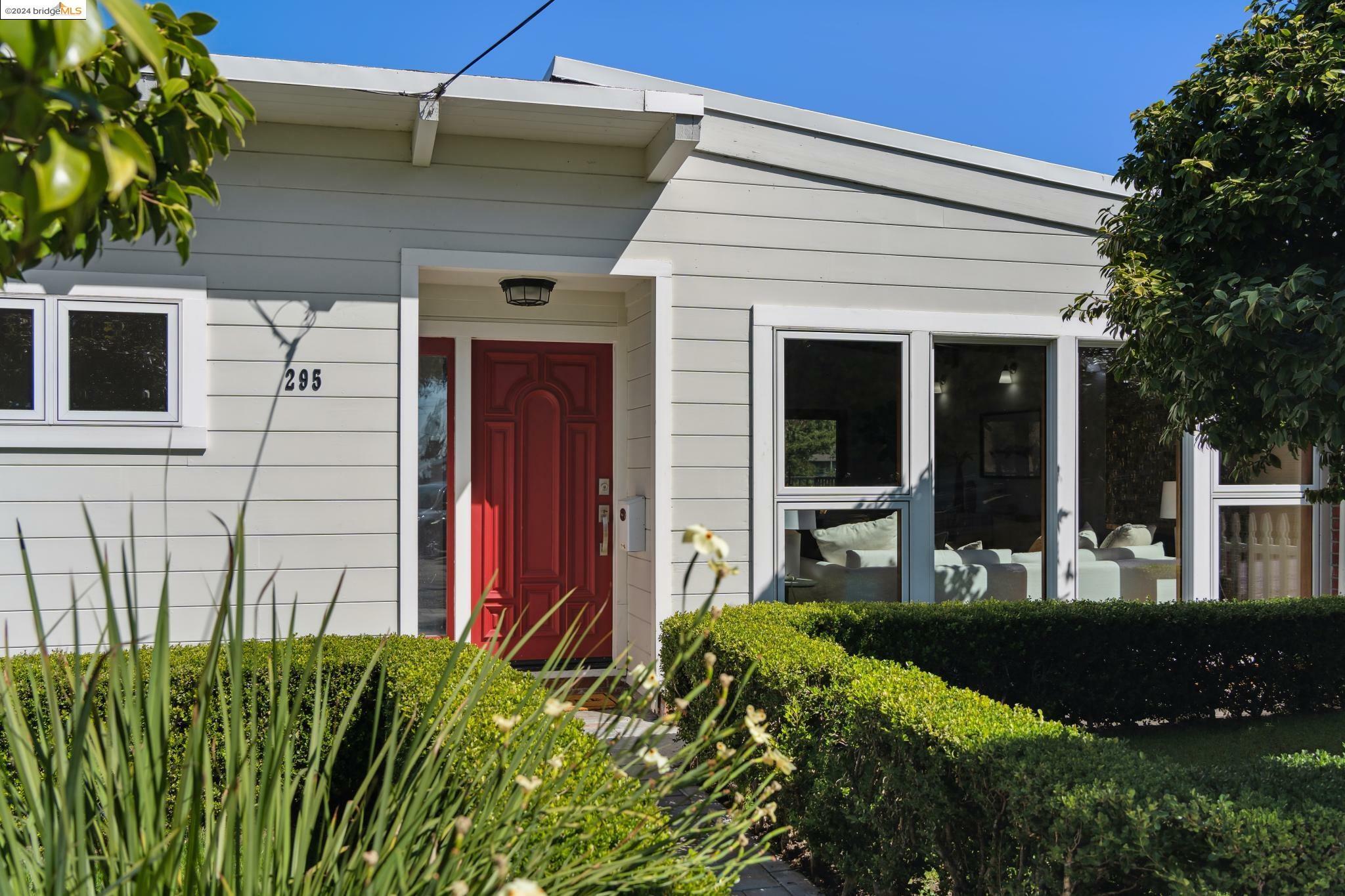 Property Photo:  295 Scenic Ave  CA 94611 