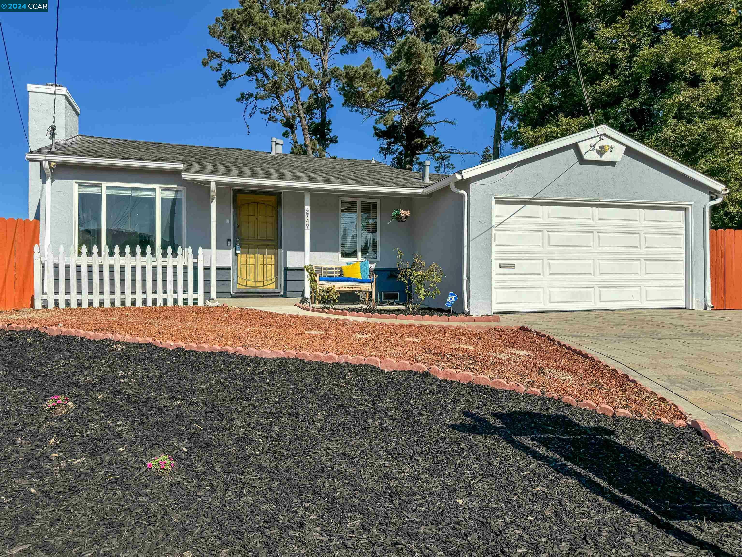 Property Photo:  2749 Ruff Ct  CA 94564 