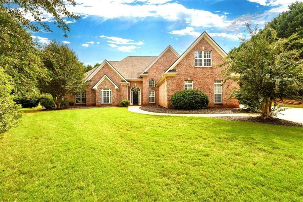 Property Photo:  200 The Abbey  GA 30253 