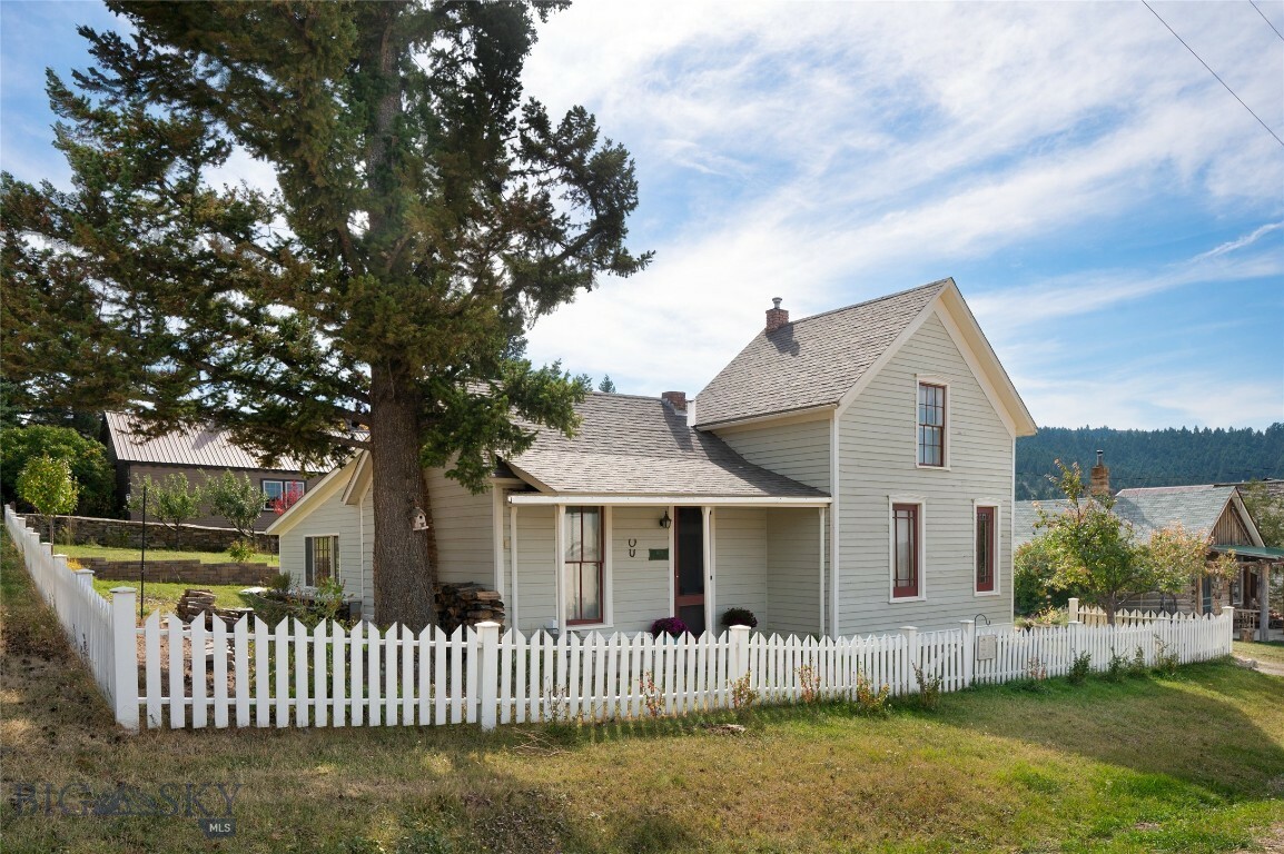 Property Photo:  104 W Idaho Street  MT 59755 