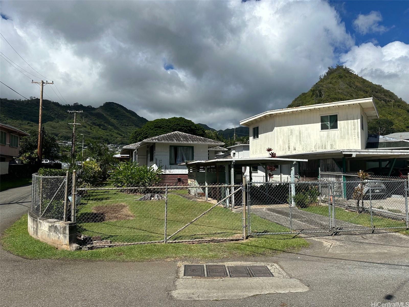 2318 Hanakealoha Place  Honolulu HI 96816 photo