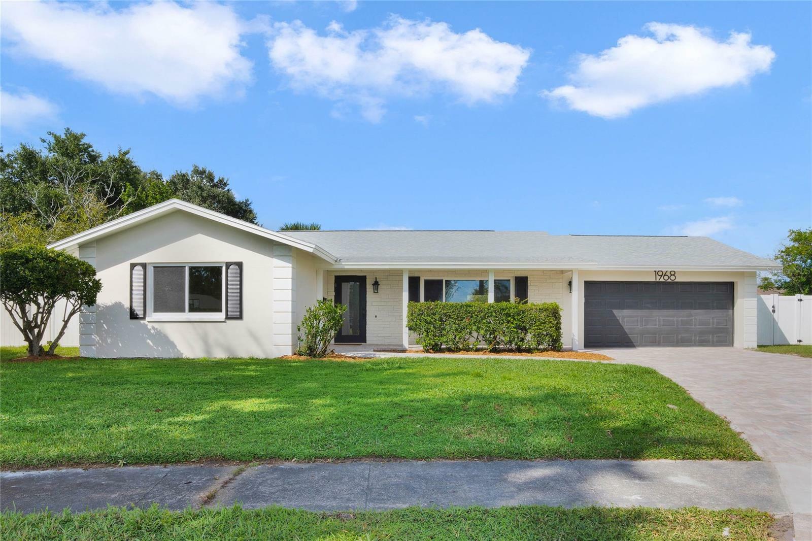 Property Photo:  1968 King Arthurs Court  FL 32792 