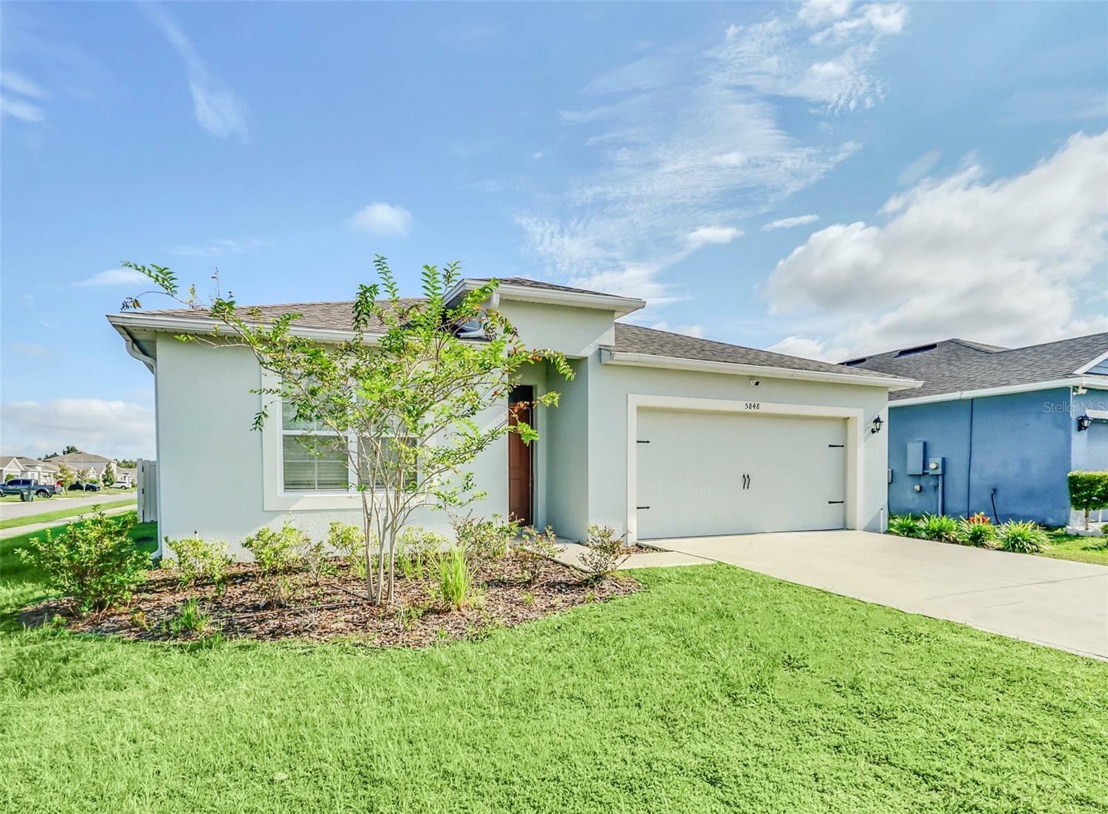 Property Photo:  5848 Arlington River Drive  FL 33811 