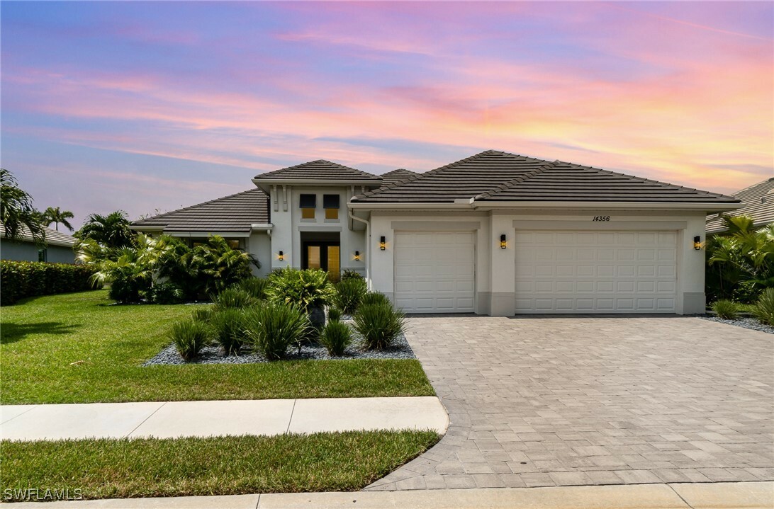 14356 Neptune Avenue  Naples FL 34114 photo