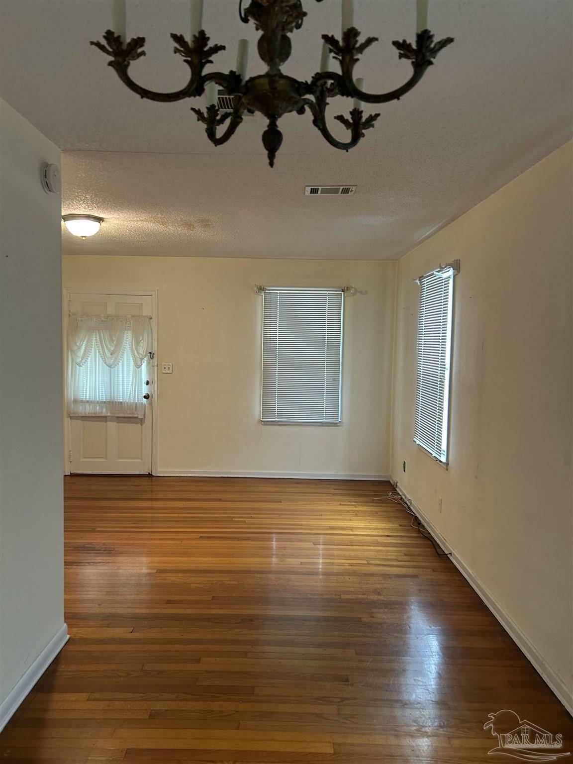 Property Photo:  821 W Jordan St  FL 32501 