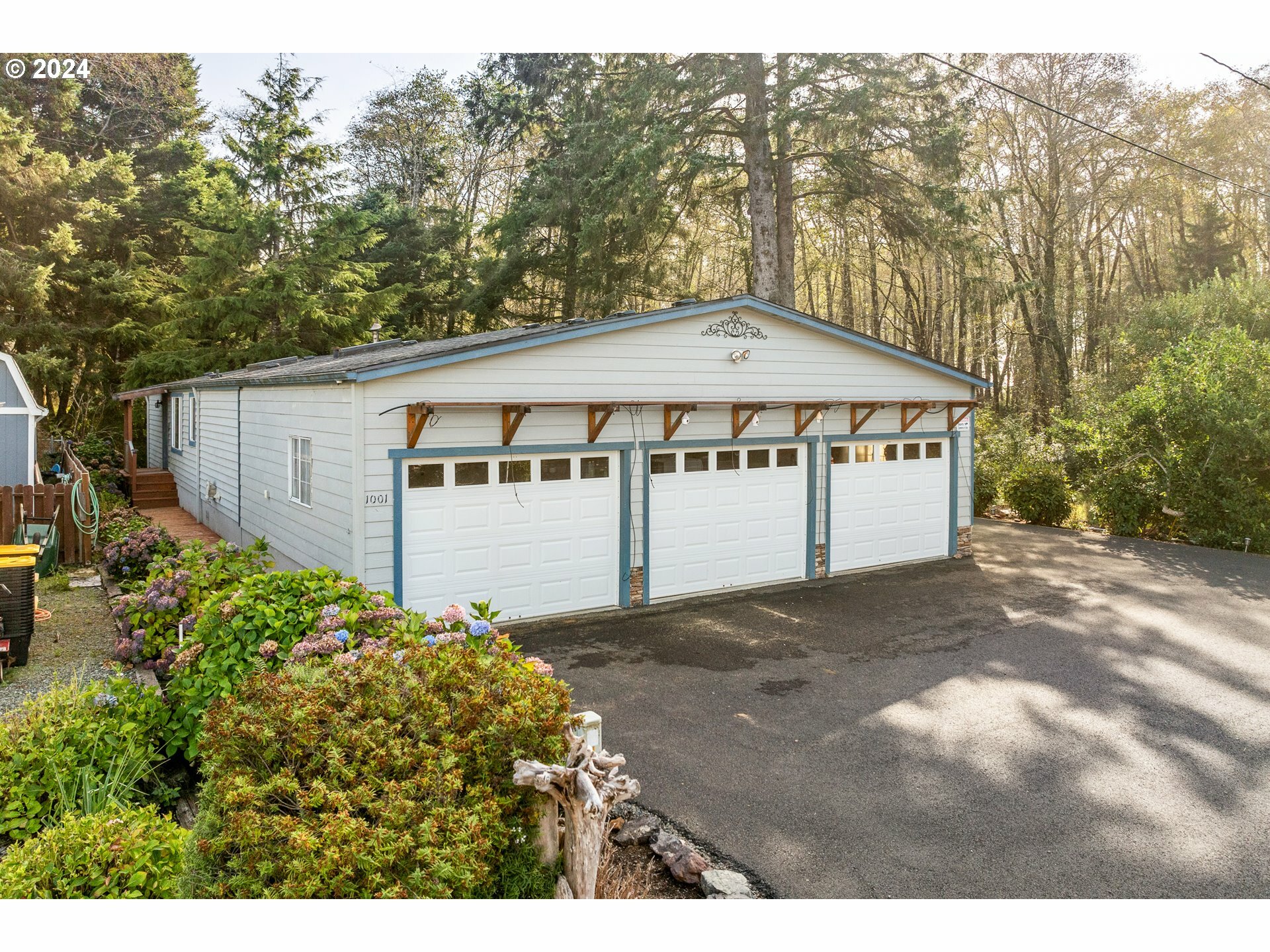1001 NE Smith St  Rockaway Beach OR 97136 photo