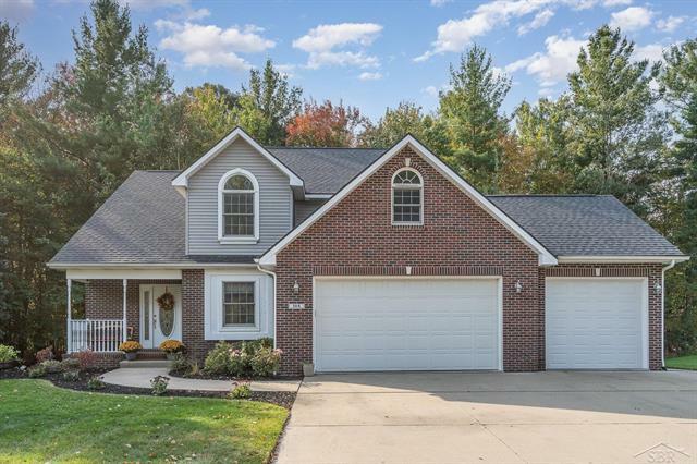 Property Photo:  104 Broadhead Drive  MI 48642 