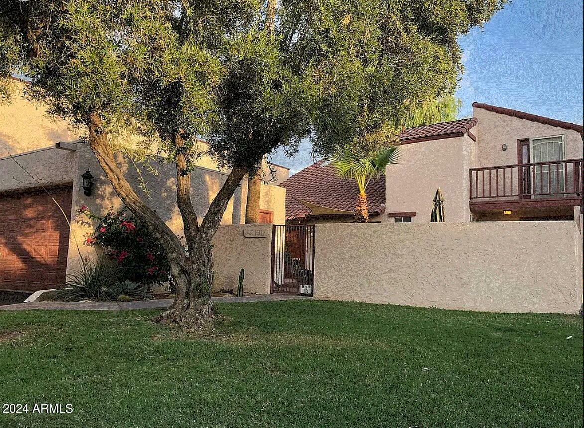 Property Photo:  2131 E Rosarita Drive  AZ 85281 