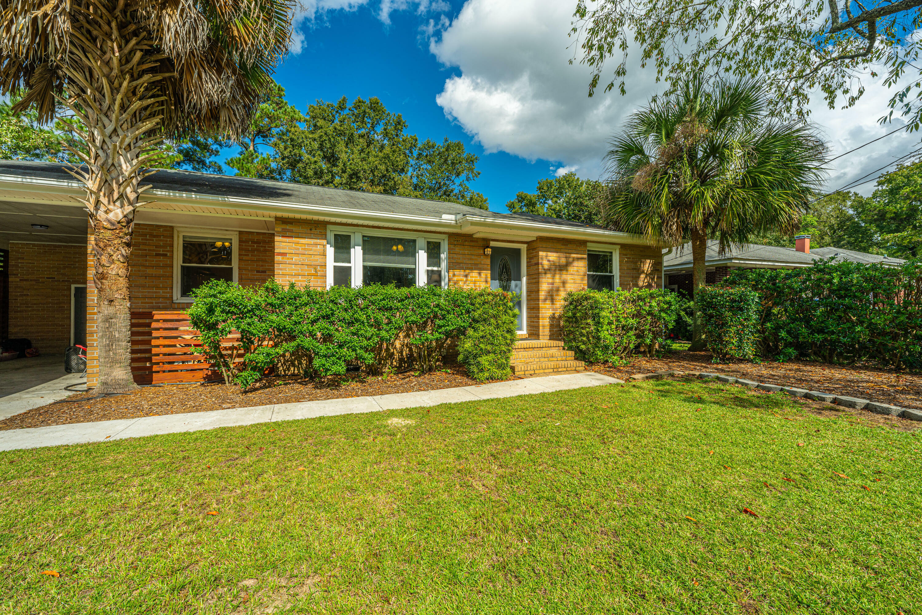 Property Photo:  7008 Terrace Drive  SC 29406 