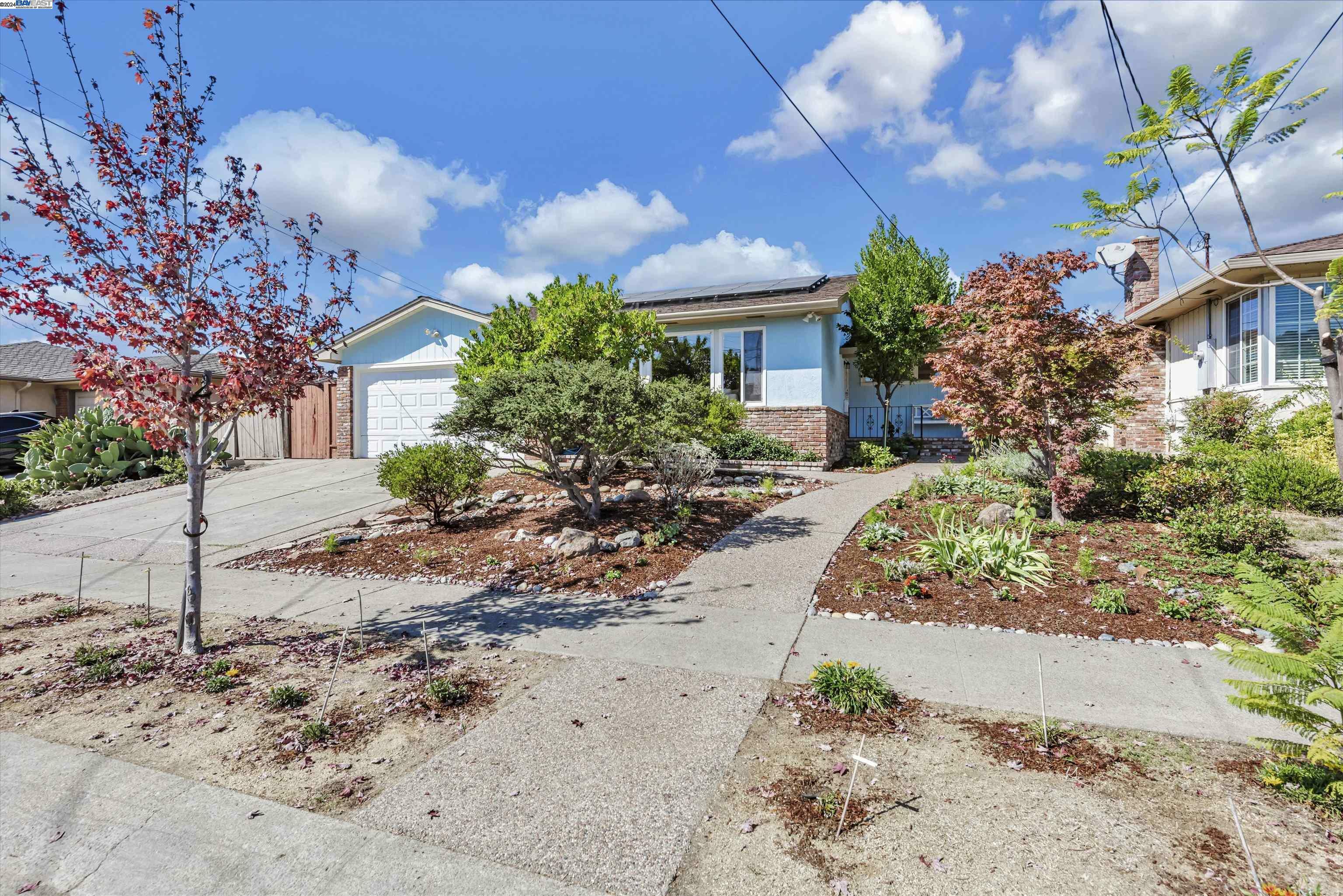 Property Photo:  2045 Evergreen Ave  CA 94577 