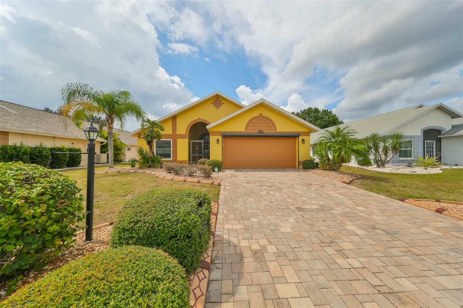 Property Photo:  332 Northway Drive  FL 33573 