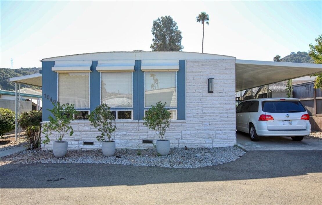 Property Photo: 1049 Jean Drive CA 93405