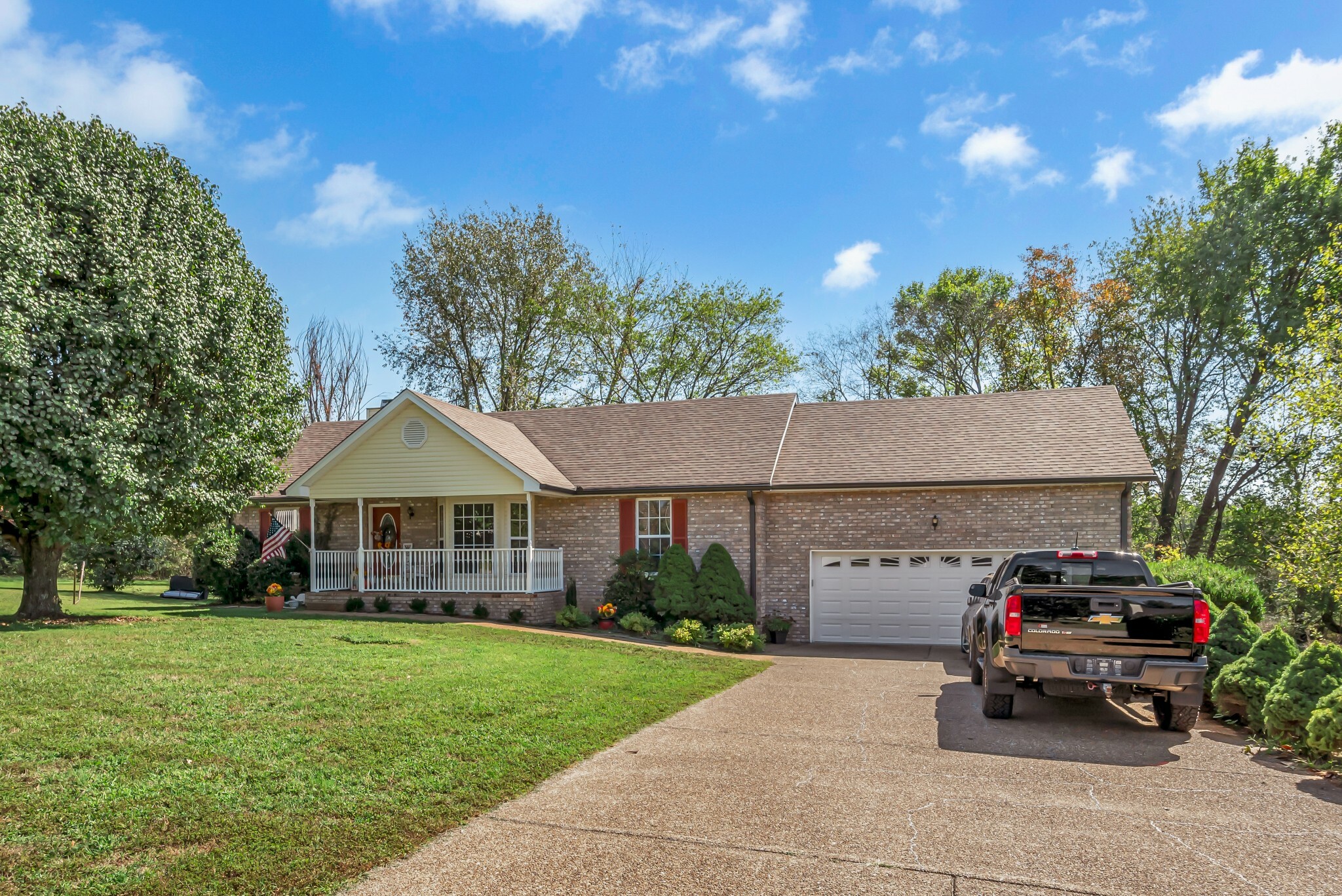 Property Photo:  2048 Bon Dr  TN 37073 