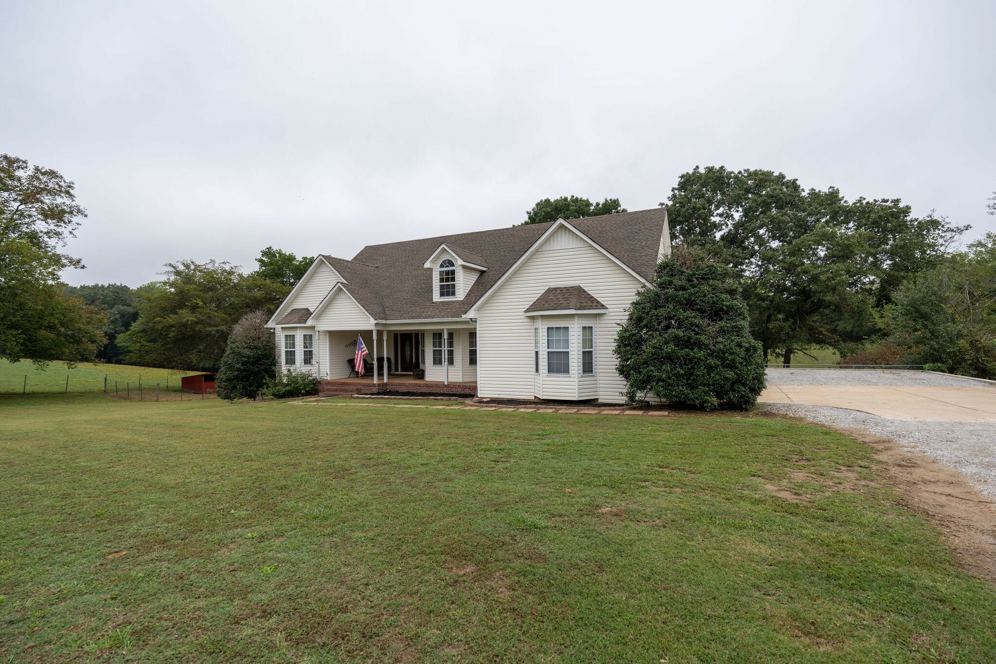 Property Photo:  1495 Turnpike Rd  TN 38483 