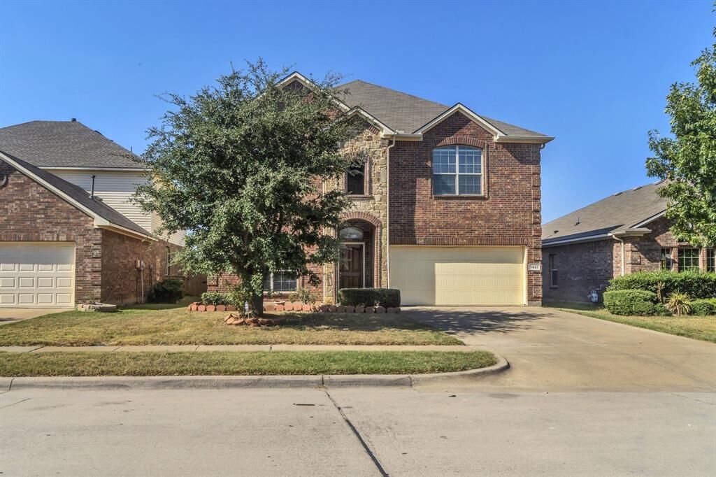 Property Photo: 1631 Secretariat Lane TX 75060