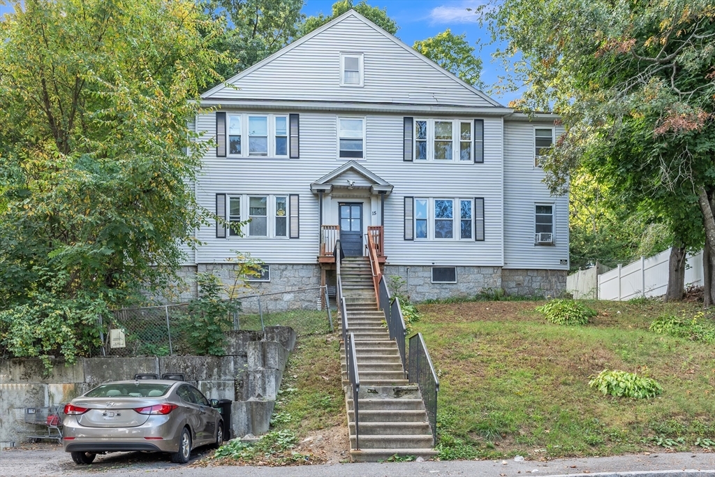 Property Photo:  15 Circuit Ave E  MA 01603 