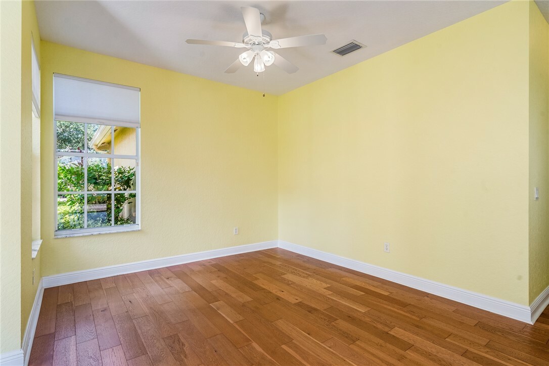 Property Photo:  1894 Grey Falcon Circle SW  FL 32962 