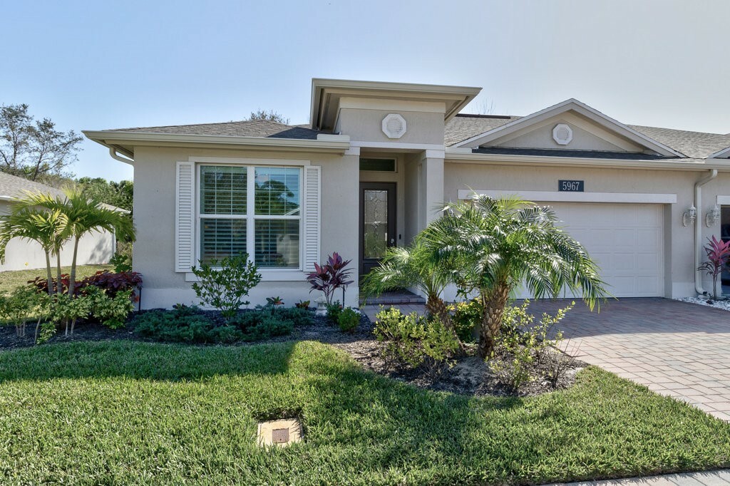 Property Photo:  5967 Bella Rosa Lane  FL 32966 