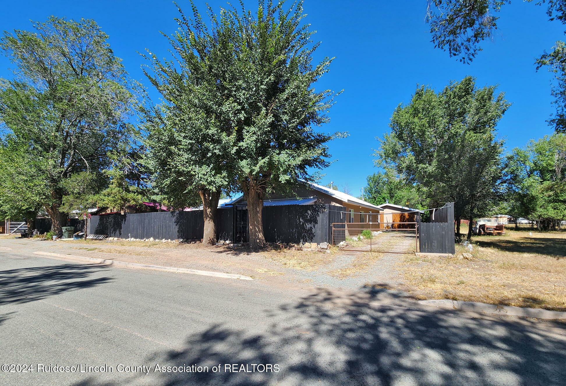 Property Photo:  109 E Third Street  NM 88316 