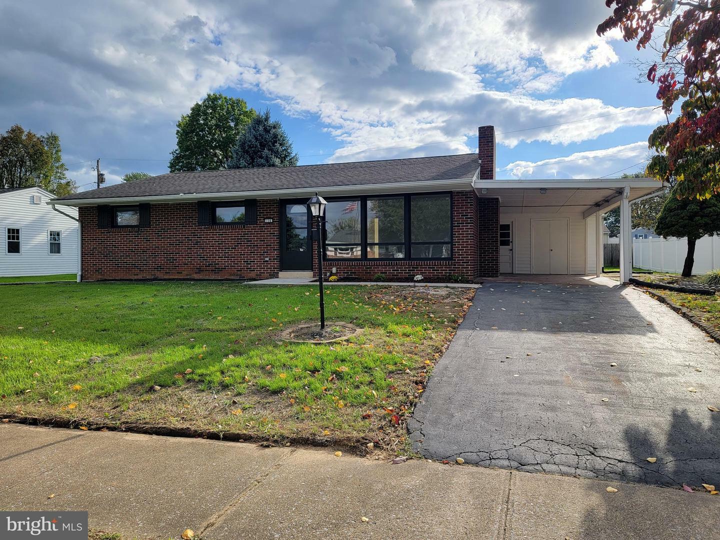 Property Photo:  116 Cambridge Drive  PA 17055 