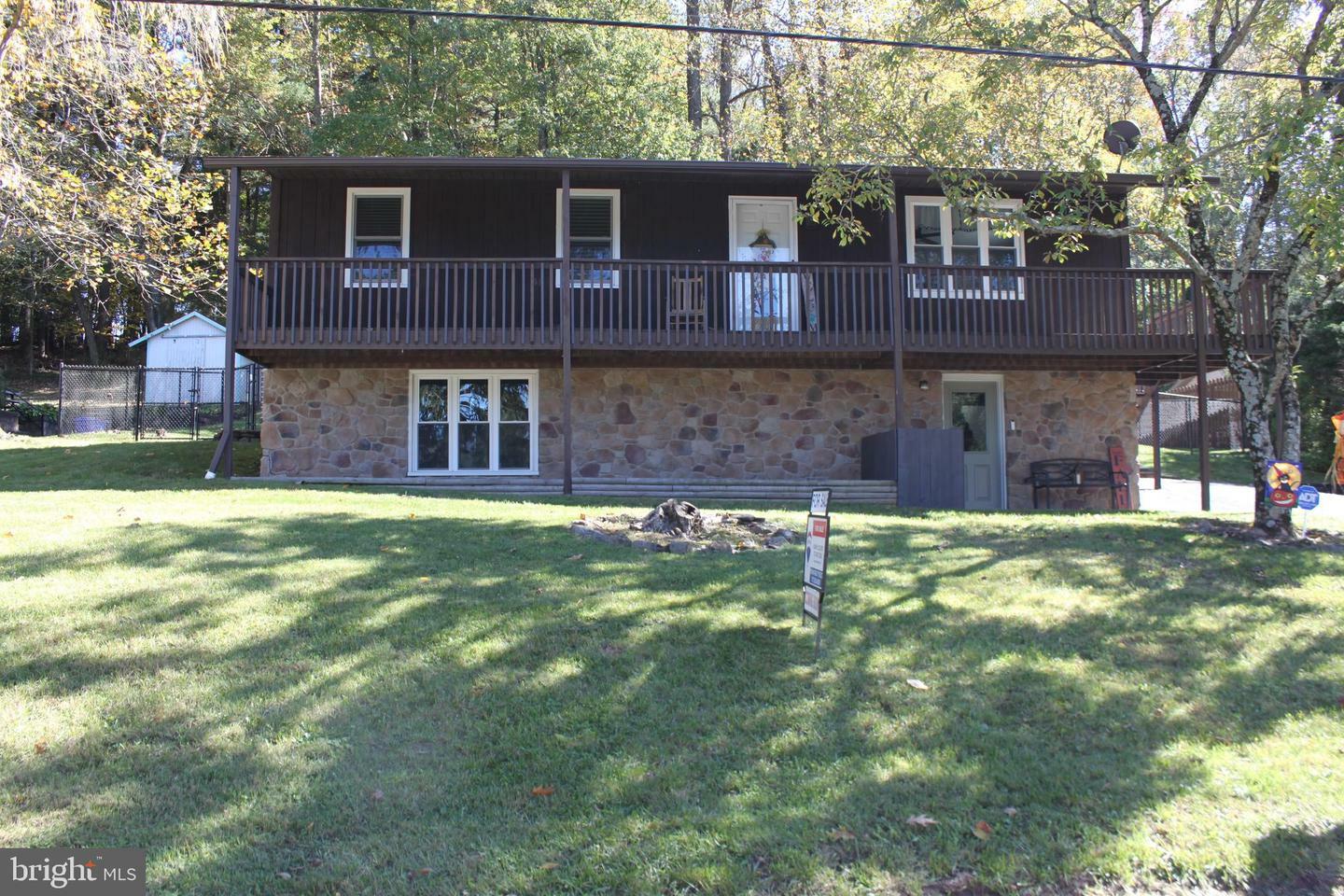 Property Photo:  824 Silver Lake Road  PA 17339 