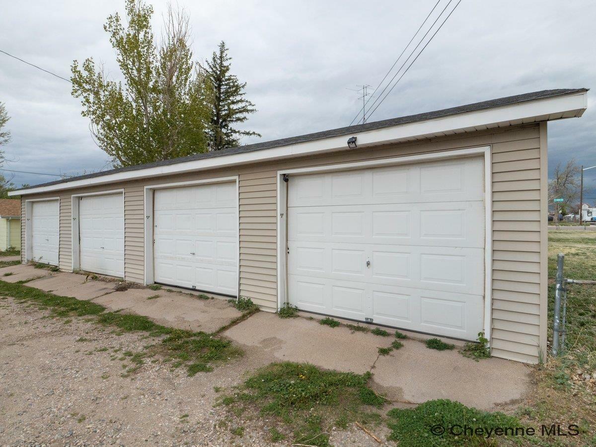 Property Photo:  914 Hot Springs Ave  WY 82001 