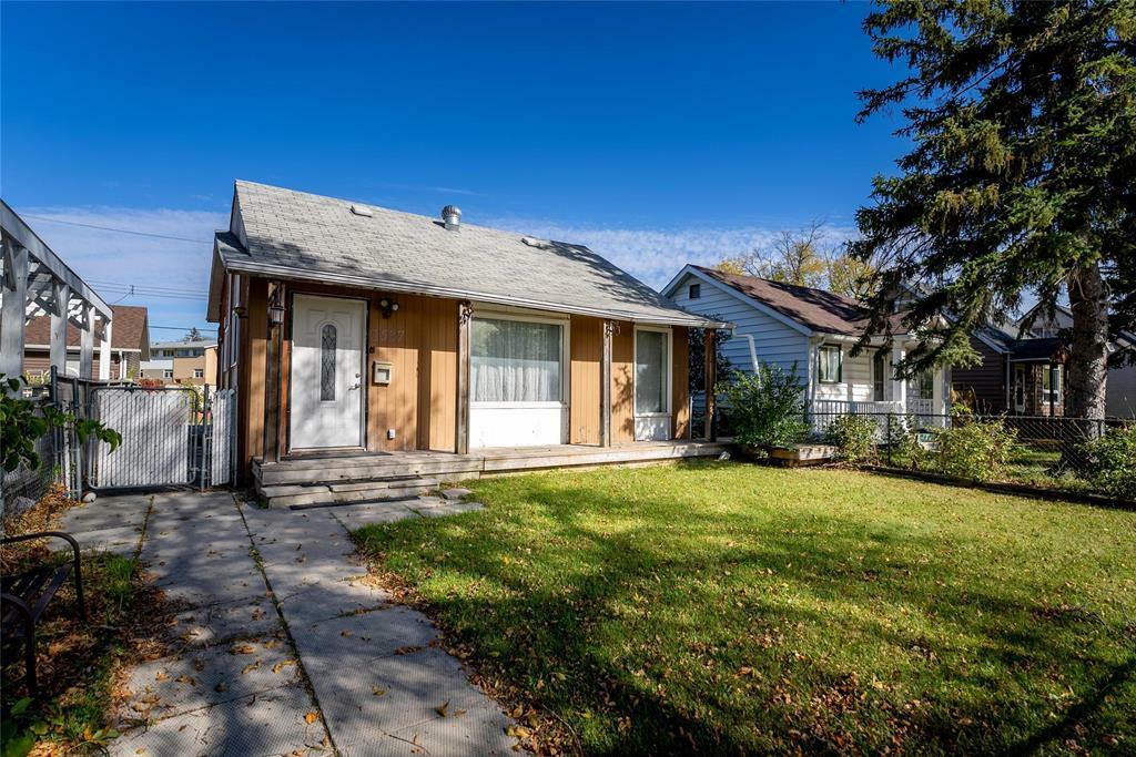 Photo de la propriété:  1537 Magnus Avenue  MB R2X 0P6 