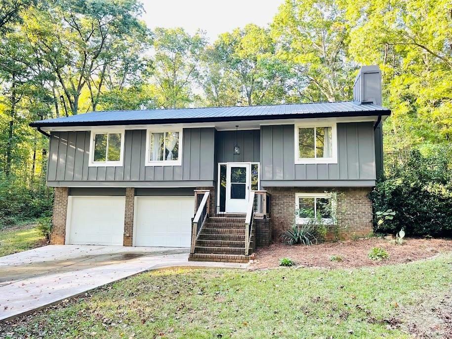 Property Photo:  31 Cardinal Lane  GA 30110 