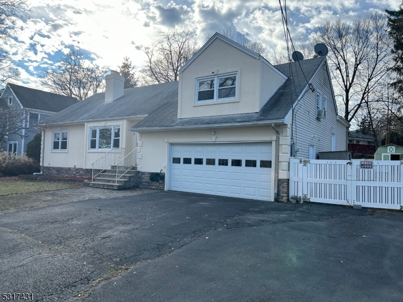 15 Sunrise Dr  Wayne Twp. NJ 07470 photo
