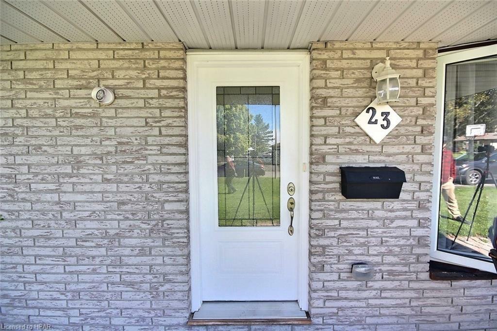 Property Photo:  23 Shoniker Avenue  ON K8V 5T1 