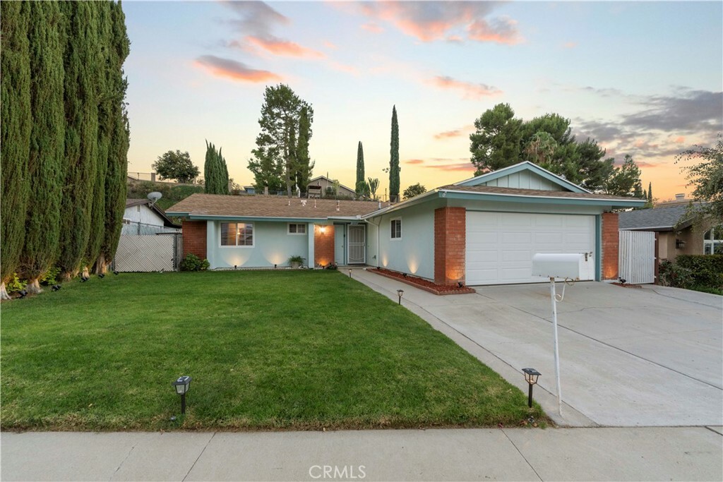 Property Photo:  19608 Crystal Springs Court  CA 91321 