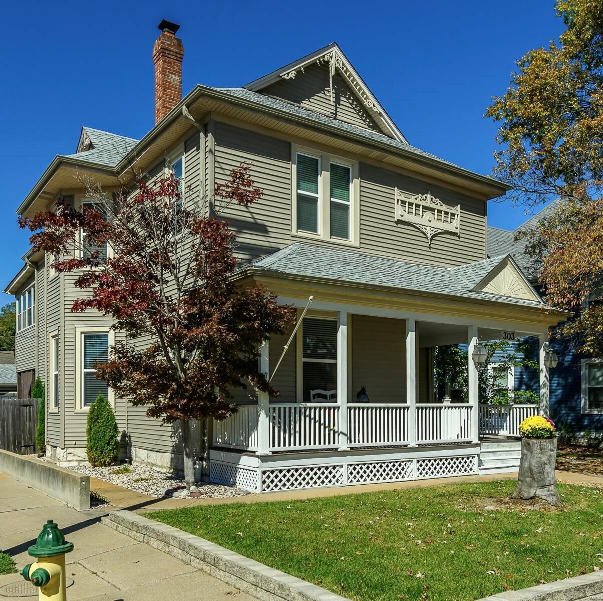 Property Photo:  303 N 5th Street  MO 63301 
