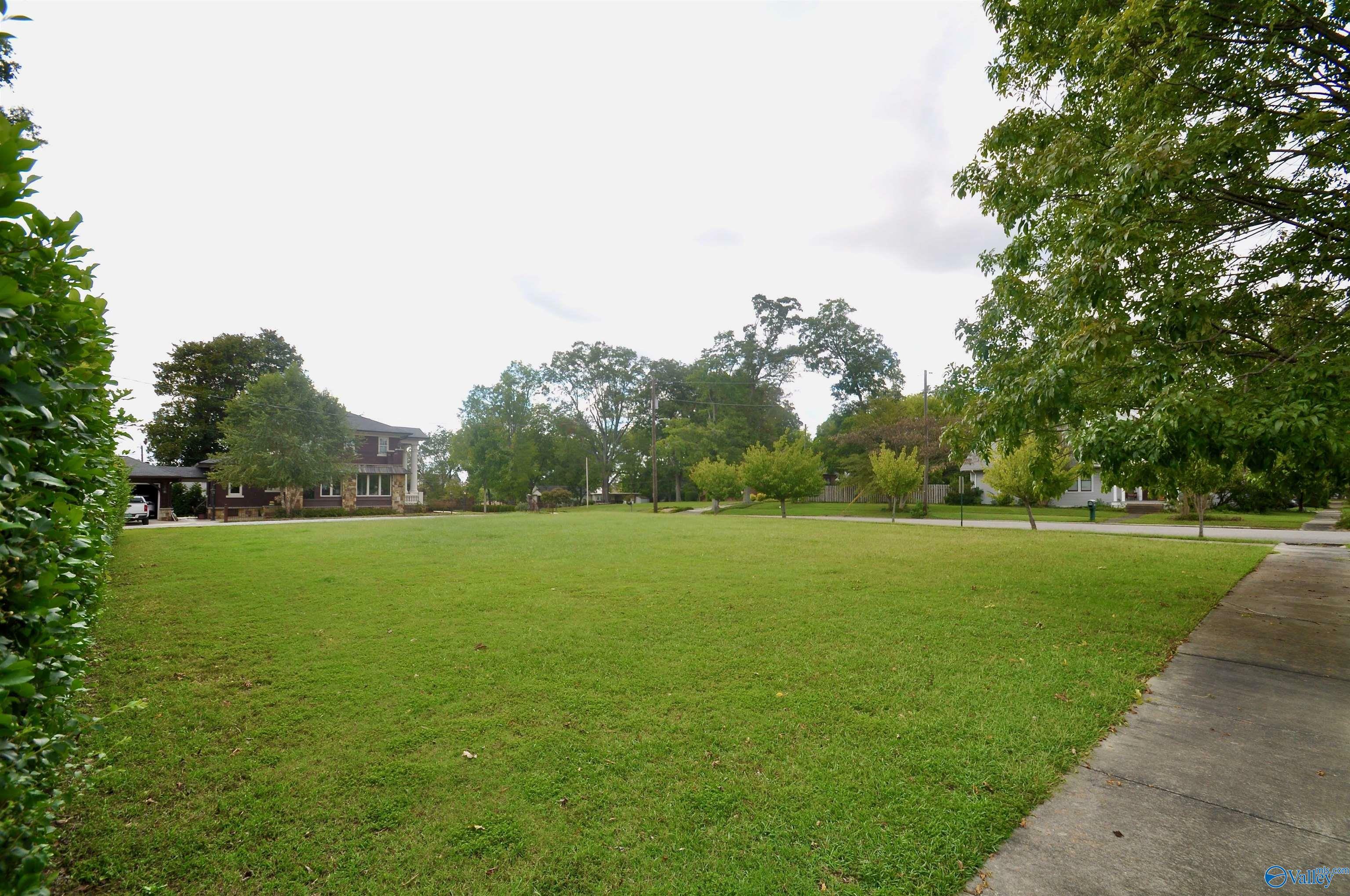 Property Photo:  201 SE 6th Avenue  AL 35055 