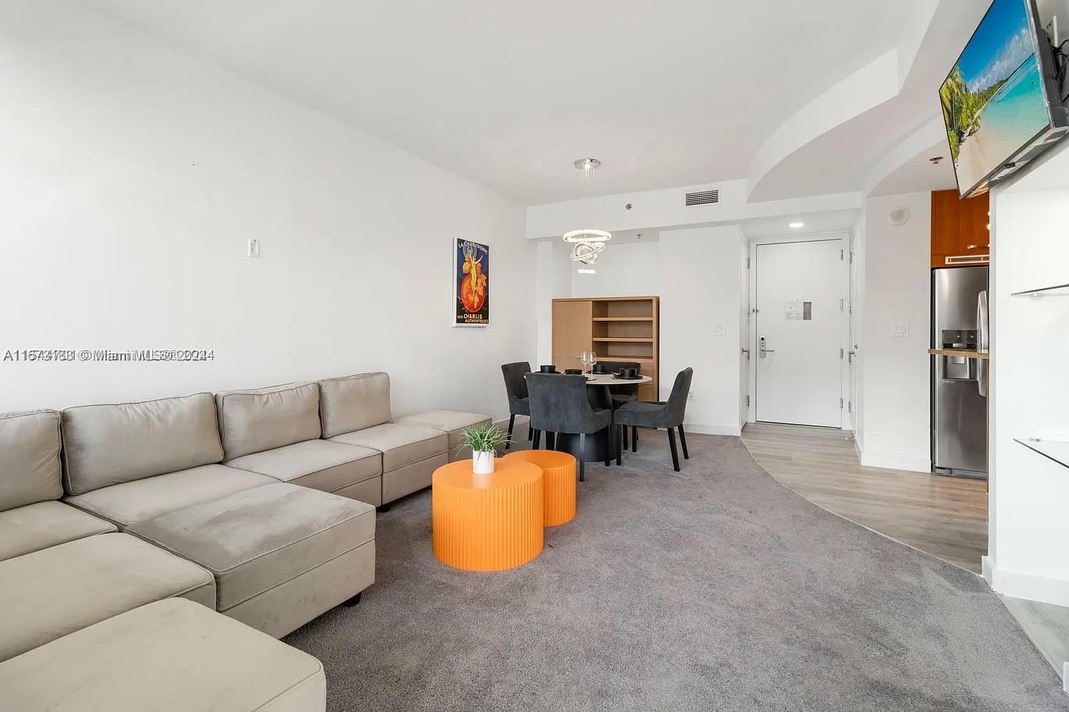 Property Photo:  1395 Brickell Avenue 3211  FL 33131 