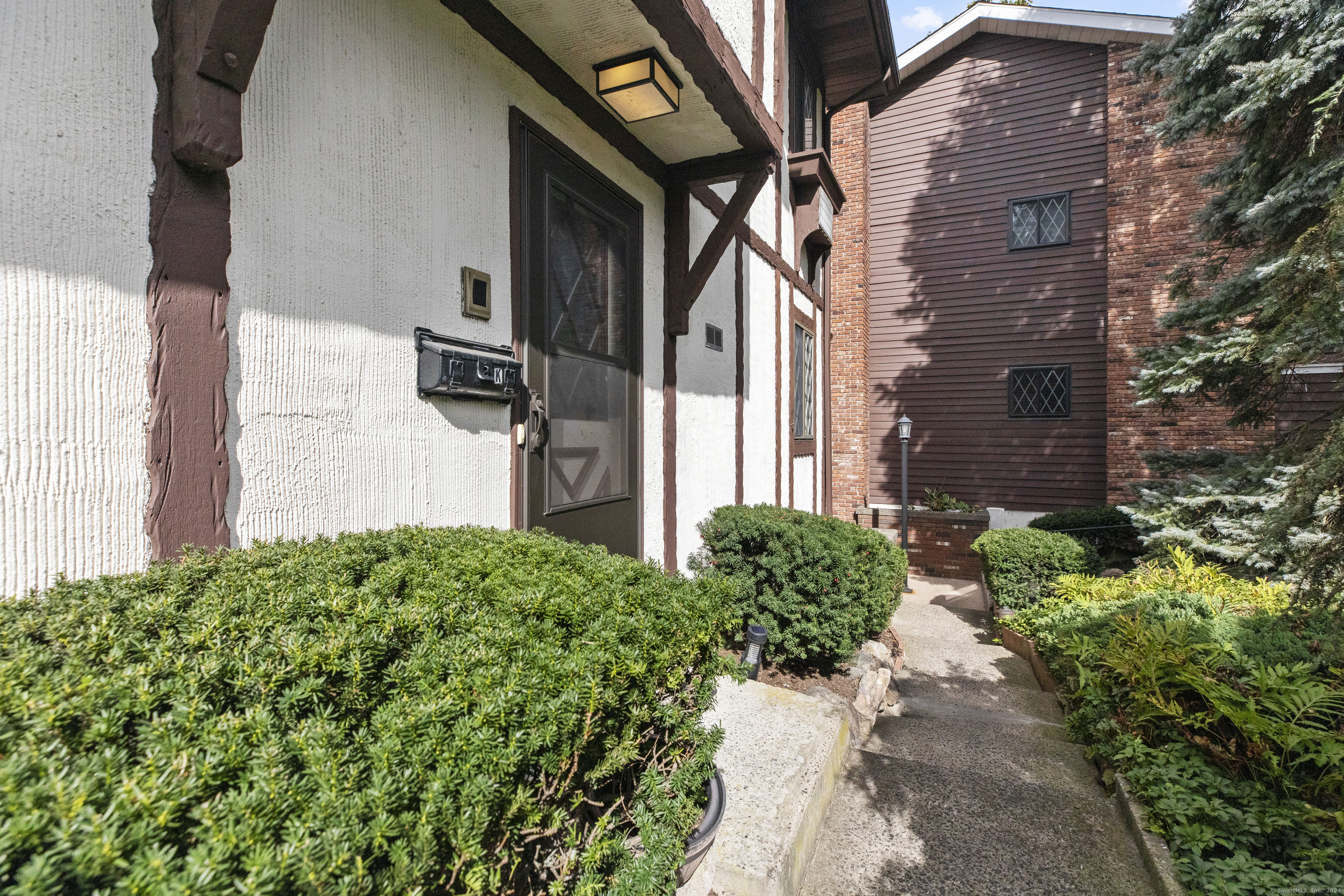 Property Photo:  54 Hope Street Apt K  CT 06906 