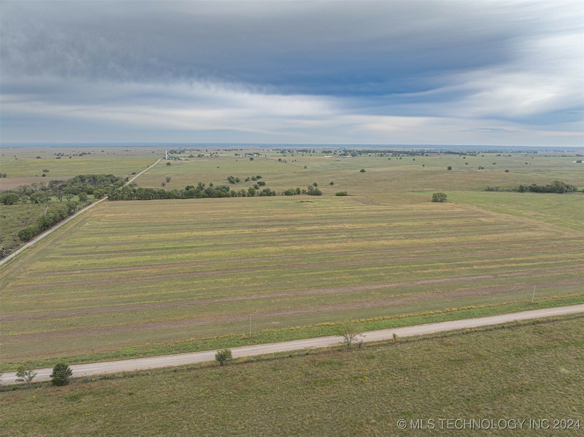 Property Photo:  County Road 4  OK 74072 