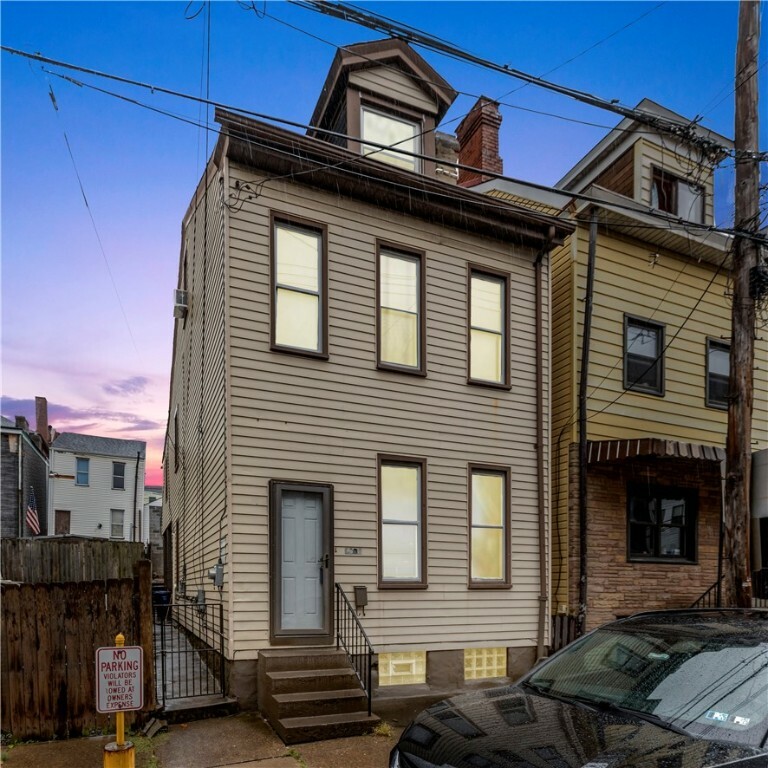 Property Photo:  5204 Keystone Street  PA 15201 